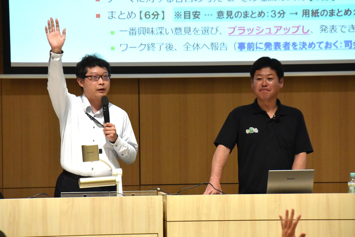 森准教授（左）と磯村課長