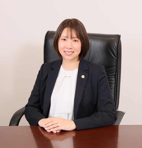 弁護士　西川 寬乃