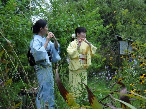 お供え式（篠笛の演奏）