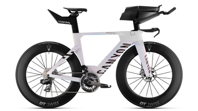 スピードマックス CFR AXS （スラムレッドAXS完成車）1,830,000円（税込）  平均重量8.48kg　特別カラー（アップチャージ85,000円）：パラダイムシフト