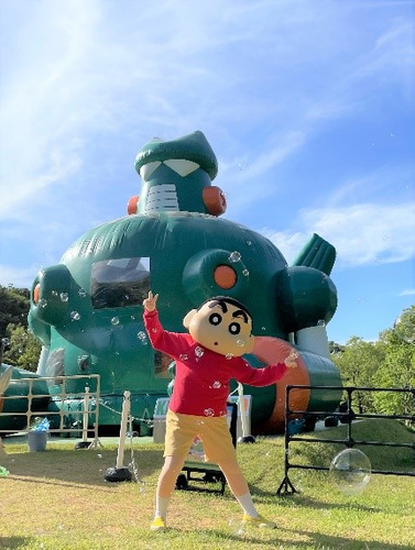 ▲しんちゃんとグリーティング