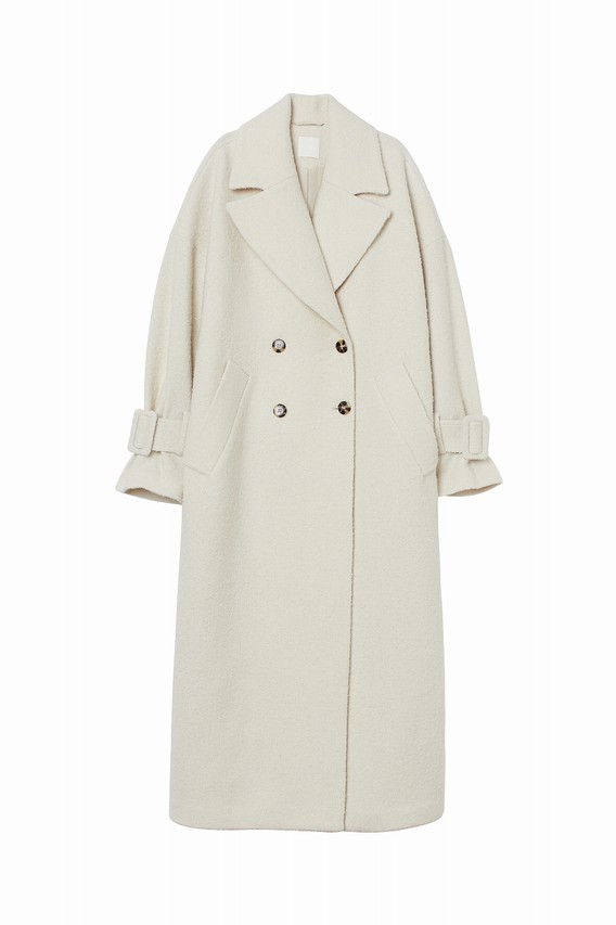 ウールブレンドロングコート¥9,999(52% リサイクルウール 46% リサイクルポリエステル)