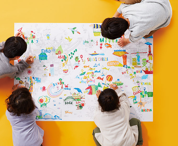 ワークショップ(NuRIE(巨大ぬり絵))