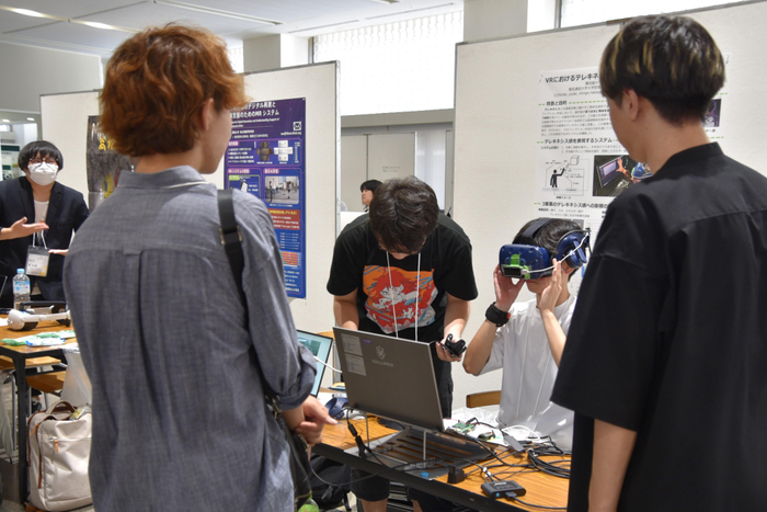 さまざまな研究が紹介された会場