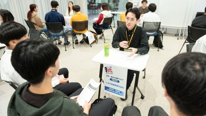 令和6年(2024年)の「OBOG・内定者 CHIEBUKURO FES」の様子