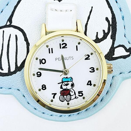 スヌーピーのダイカットウォッチ