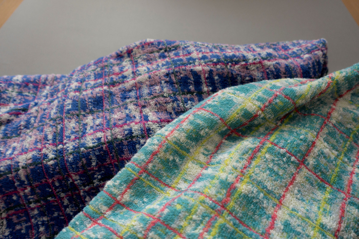 深みのある色彩と鮮やかなカラーリング