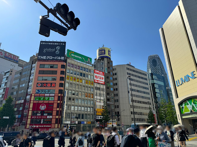 モバステ新宿店　ビル