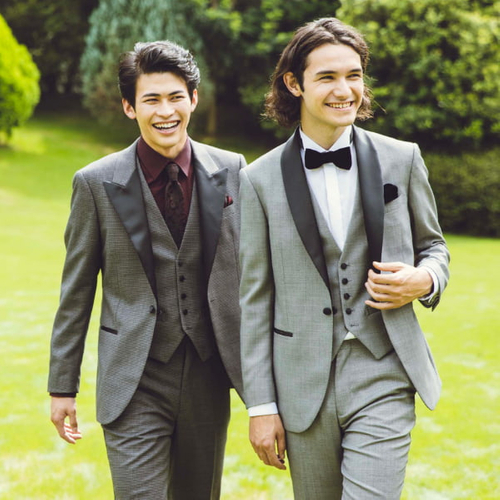 パーティースーツ