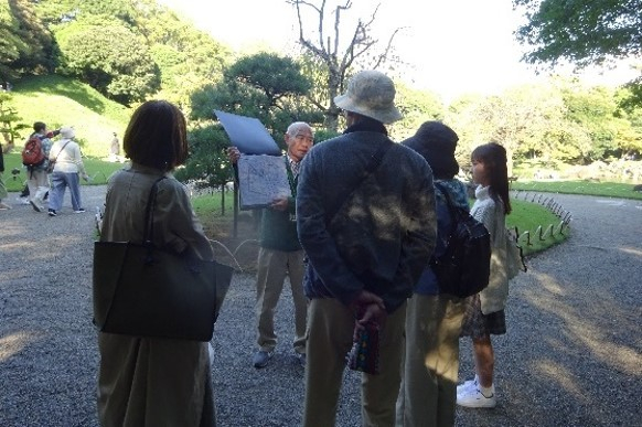 庭園ガイド（過去開催時の様子）