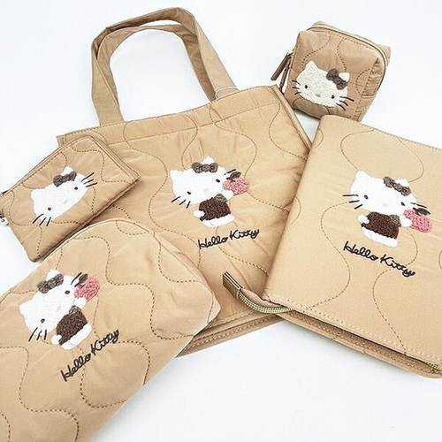 ハローキティのポーチ