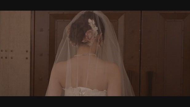 &copy;HTB　2月放送 朝のショートドラマ「あなたの写真にはドラマがある。」より　