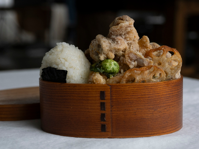 「究極の塩から揚げ弁当」