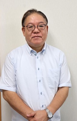 代表者 中川 裕晴