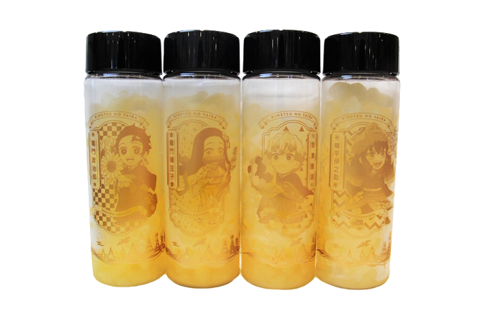 ▲グレープフルーツ味の氷菓が入ったオリジナルボトルアイス