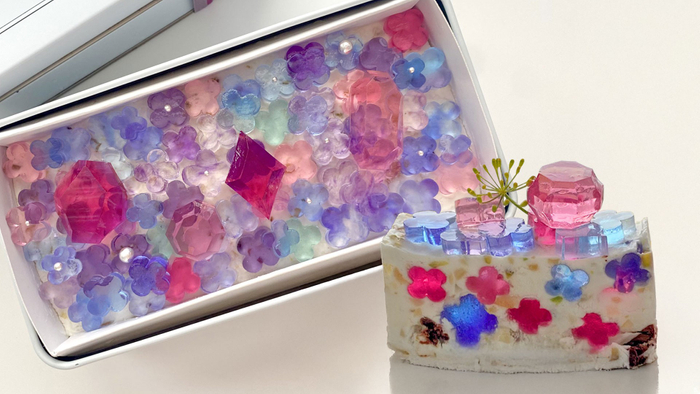 宝石と紫陽花のカッサータ