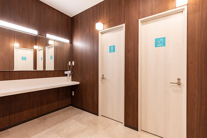 清潔感のある更衣室(男女別)
