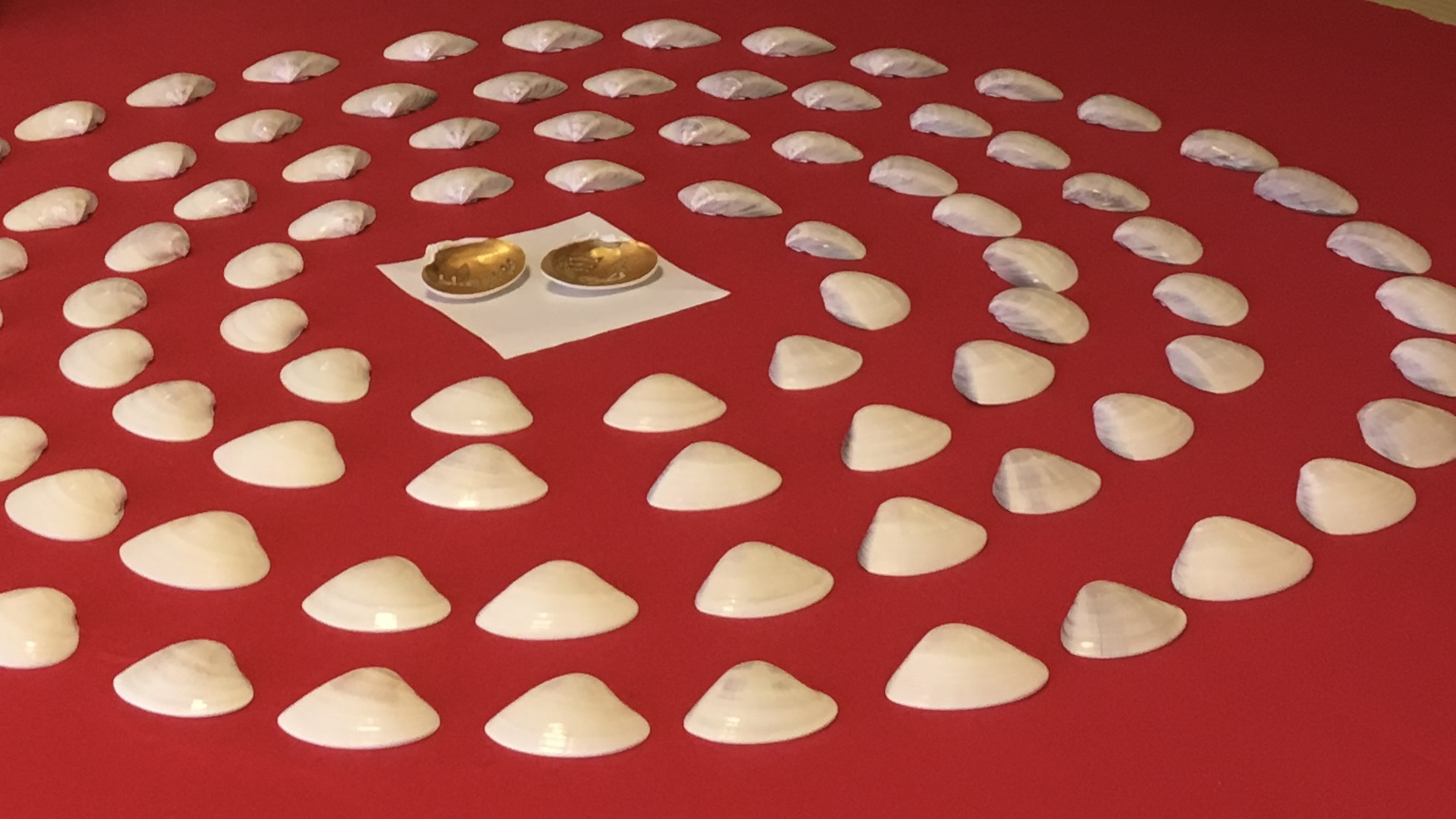 貝合わせ（貝覆い）