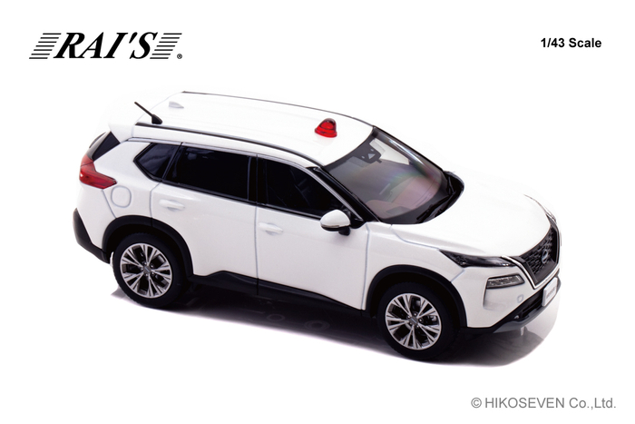 1/43 日産 エクストレイル S e-4ORCE (T33) 2022 警察本部刑事部機動捜査隊車両 (白)：右前