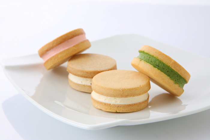 洛甘バターサンド<桜><ブレーン><抹茶> 各種 275円(税別)