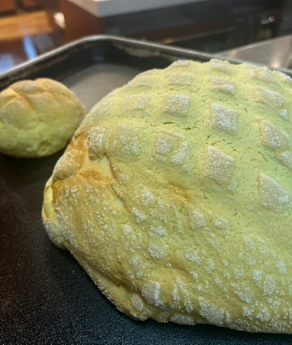 超巨大メロンパン