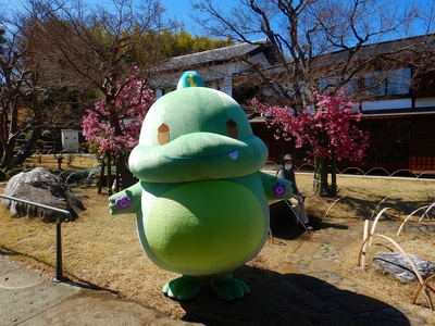 たまきょうりゅうがお出迎え（昨年時）