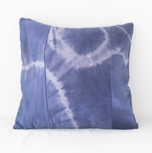 ニュアラ染めのファブリックアイテム