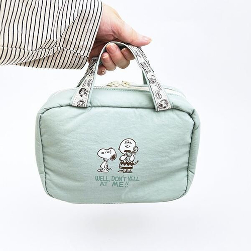 スヌーピーの2WAY吊下げポーチ