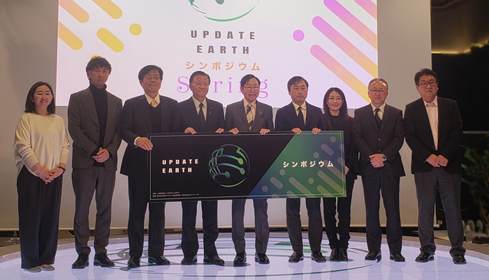 集合写真(右から2番目：西澤  重治)