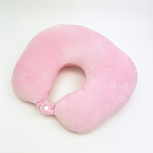 サンリオのネックピロー