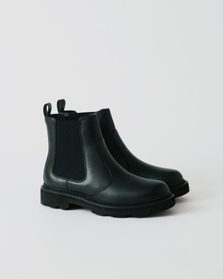 F75R BC ━ Black ¥25,300 inc.tax