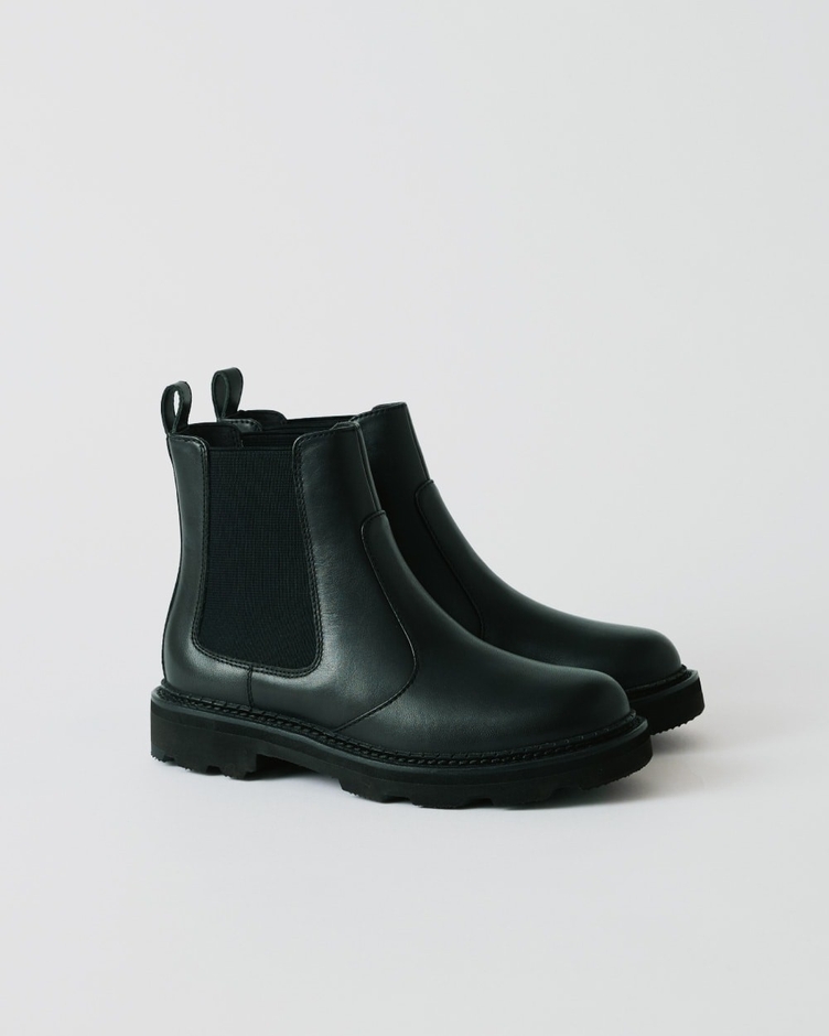 F75R BC ━ Black ¥25,300 inc.tax