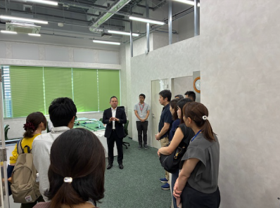 2025年7月、大田まちづくり公社主催で「HANEDA&times;PiOテナントツアー&暑気払い交流会」が開催された（画像提供:エイム）