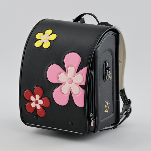 リニューアルしたランドセル「華」