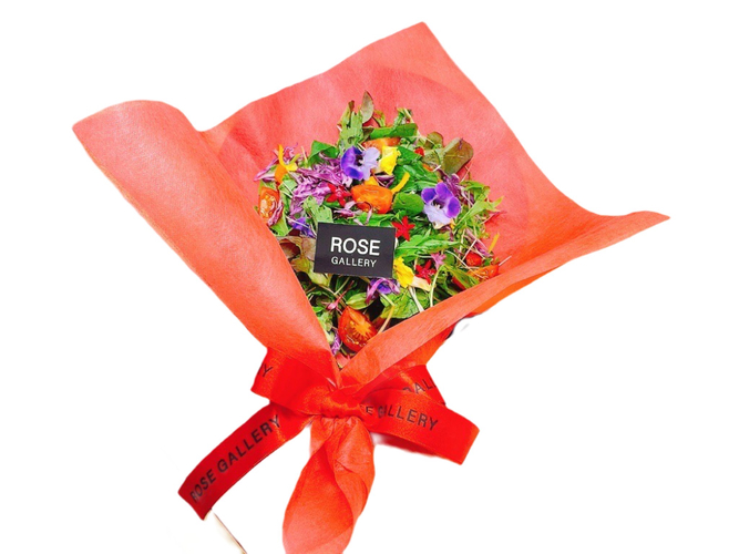 ブーケサラダ（スープ1種+日替わりパン2個付き）&yen;1,650