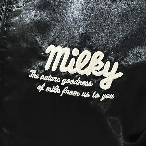 ペコちゃんのクールなコラボ刺繍スカジャン