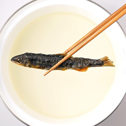鮎の焼干しの出汁