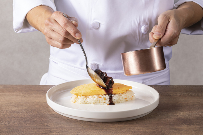 オムライス ビーフシチュー仕立て