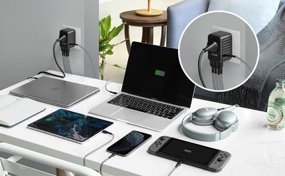 多数の機器を同時に充電 Passport II Proの利用例