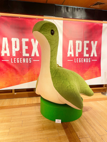 〈巨大ネッシーぬいぐるみ 画像(過去イベントの様子)〉