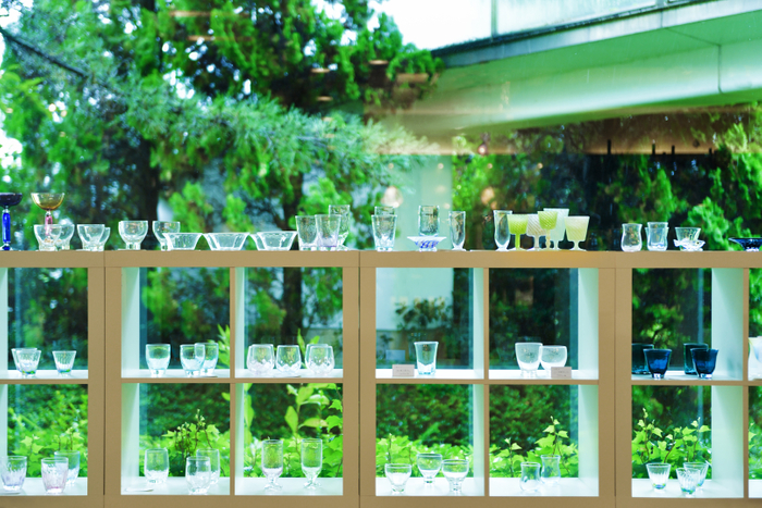 アクセサリーやインテリア小物など暮らしを彩るアイテムがそろうミュージアムショップ。