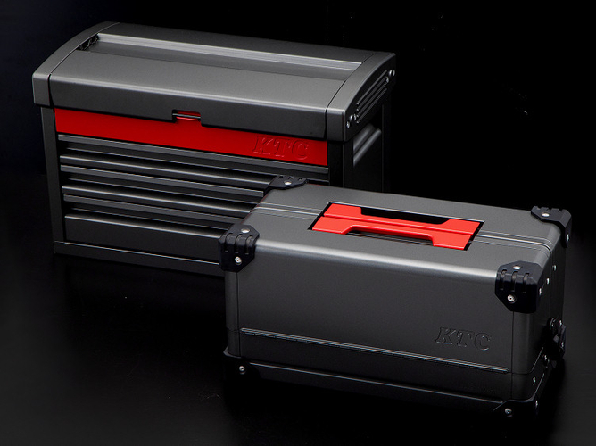 限定色「ダークグレー&times;レッド」