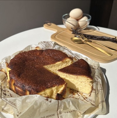 半生バスクチーズケーキ