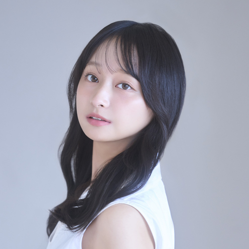 影山優佳さん