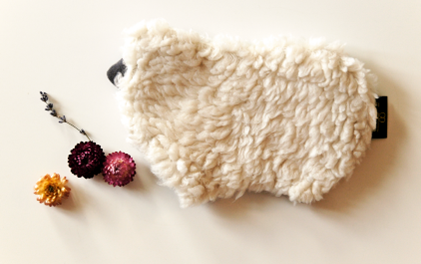 Fabrico ヒツジカイロポーチ