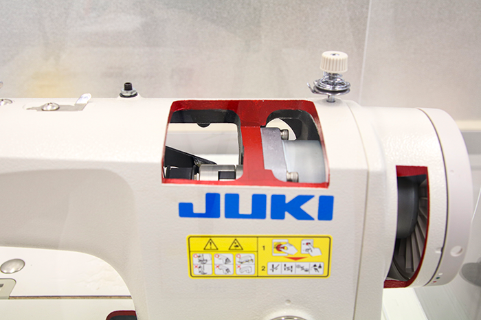 銃器製造で培われた精密加工技術が、ミシン製造に転用されている