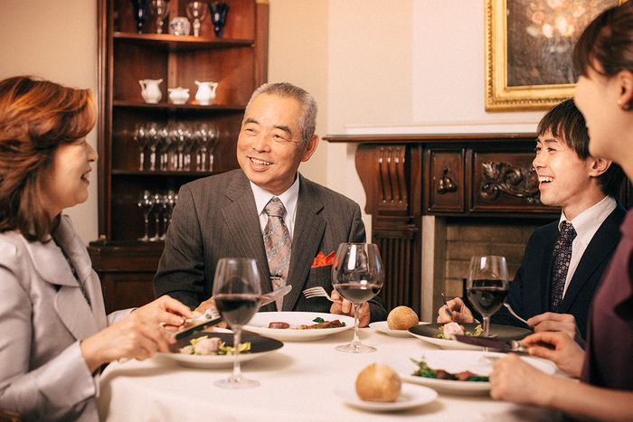 家族で楽しむクリスマス（イメージ）