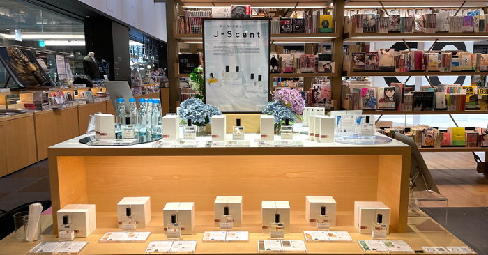 銀座 蔦屋書店での『J-Scent』展開の様子