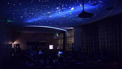 天井プラネタリウムの様子（会場は別の会場です）