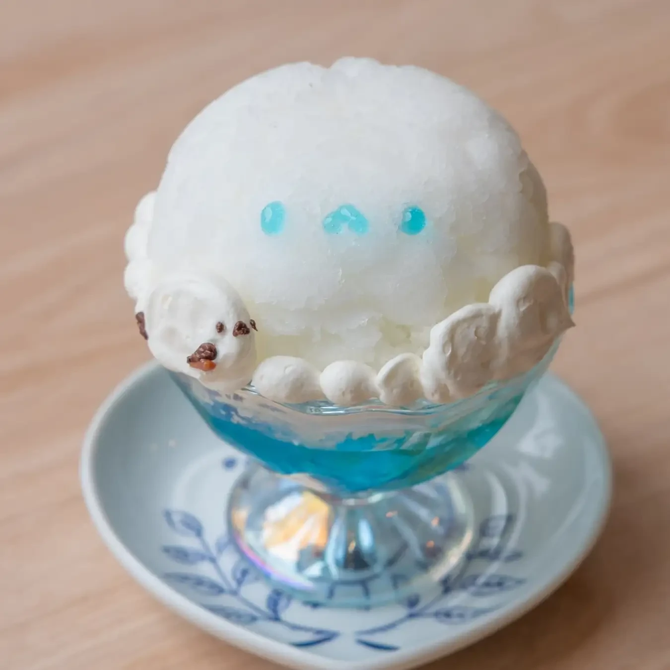 【７月新登場】りんごとレモンのさっぱりかき氷♪青い海のなかに何か隠れているかも！